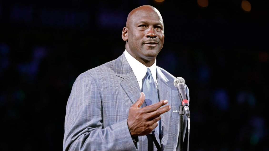 Michael Jordan está entre los empresarios más ricos en el mundo del deporte Michael Jordan está entre los empresarios más ricos en el mundo del deporte
