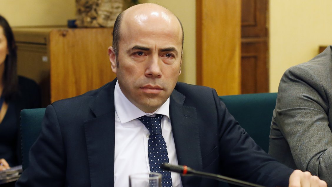 Contralor por fraude en Carabineros: No puedo descartar ni afirmar si hubo una red de protección