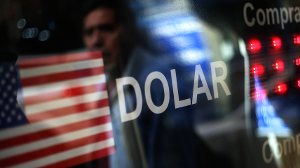   Peso a Peso: Los motivos de la fuerte caída del dólar 