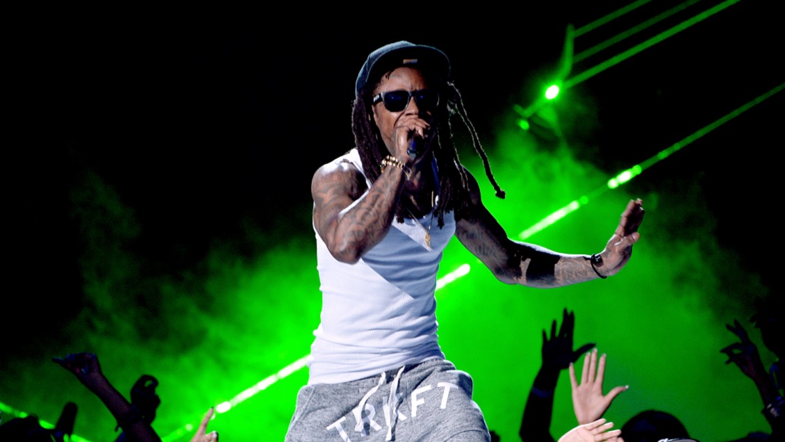 Show de Lil Wayne termina abruptamente por posible tiroteo Show de Lil Wayne termina abruptamente por posible tiroteo