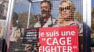 Pamela Anderson se enjauló en París por una buena causa Pamela Anderson se enjauló en París por una buena causa