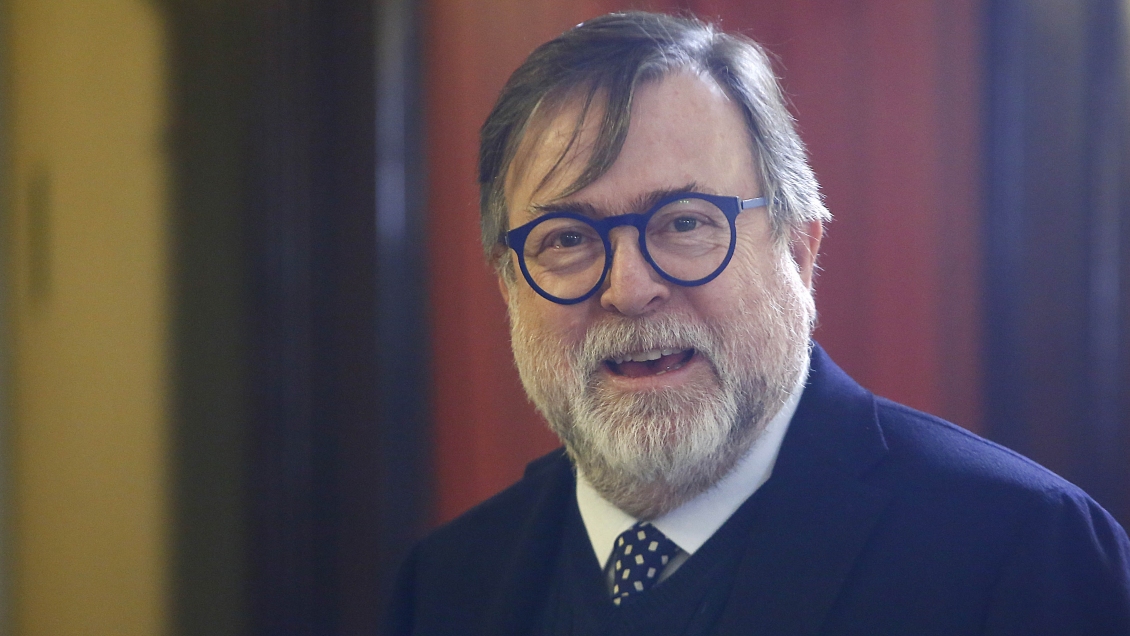 Jaime de Aguirre aclara que el canal cultural de TVN está en pausa 