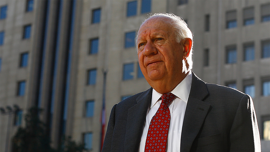 Lagos aboga por el consenso: A punta de guerrillas no hacemos un país grande