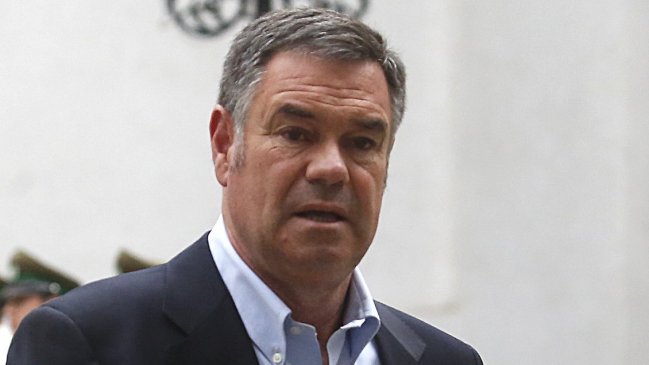 Ossandón niega tráfico de influencias: 