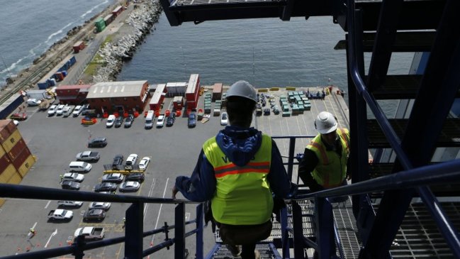 Operarios del puerto de San Antonio realizaron fugaz paro este miércoles