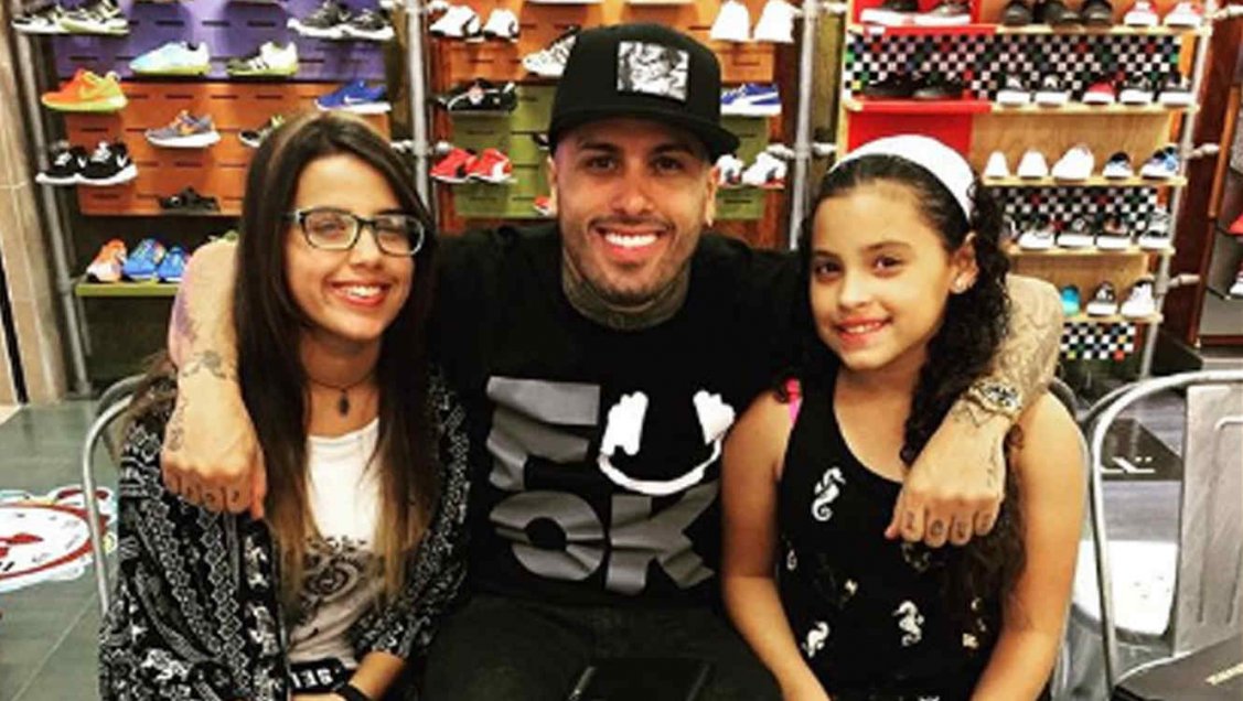 “Aquí mi orquesta. Los verdaderos 4 babys”, escribió durante Navidad el cantante Nicky Jam junto a sus cuatro hijos: Alyssa, Luciana, Yarimar y Joe Martin. “Aquí mi orquesta. Los verdaderos 4 babys”, escribió durante Navidad el cantante Nicky Jam junto a sus cuatro hijos: Alyssa, Luciana, Yarimar y Joe Martin.