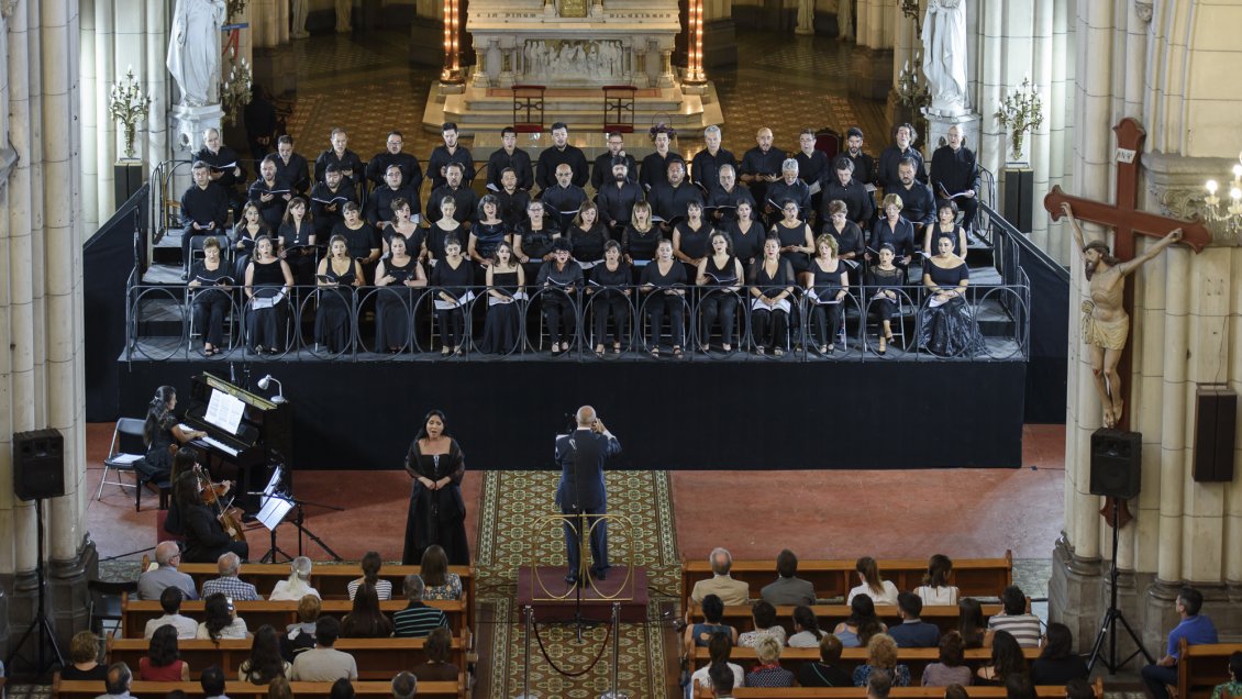 Coro del Municipal se presentará en iglesias santiaguinas Coro del Municipal se presentará en iglesias santiaguinas