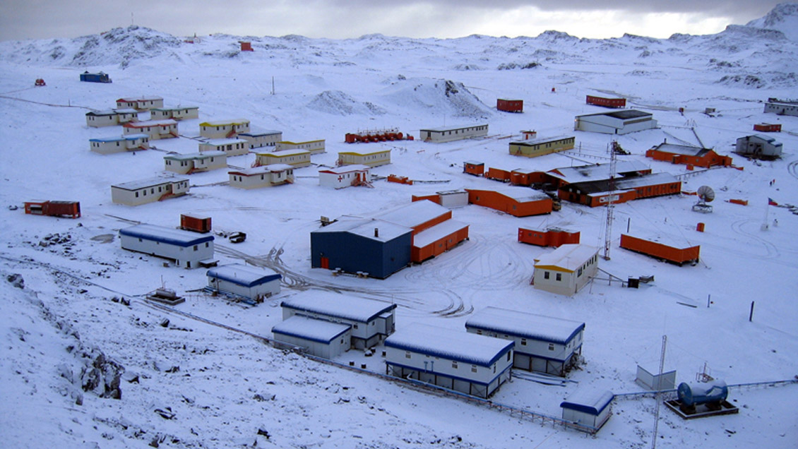 Presidente Piñera anunció la remodelación de la Base Aérea Frei Montalva en la Antártica Presidente Piñera anunció la remodelación de la Base Aérea Frei Montalva en la Antártica