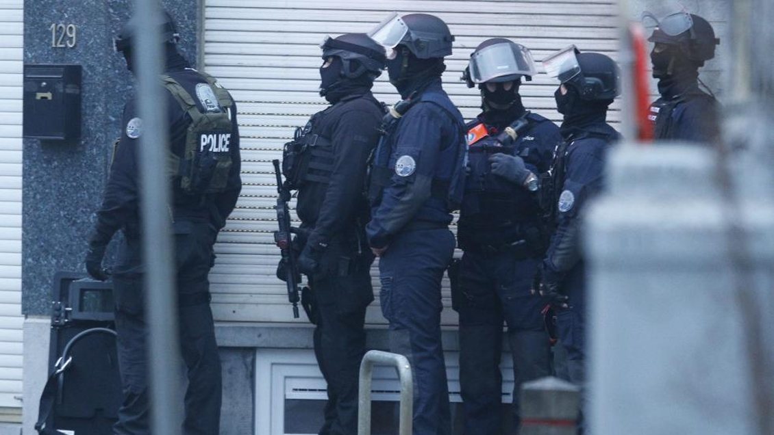 Barcelona: Operación contra célula yihadista acusada de planear atentado deja un detenido