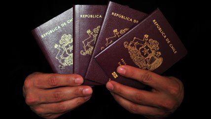   El pasaporte chileno vuelve a la polémica 