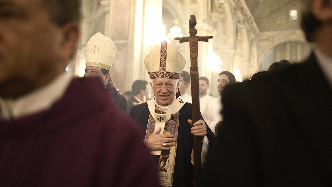 Ricardo Ezzati deja el Arzobispado de Santiago 