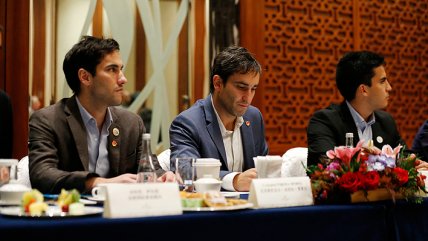 Hablando de...: Las críticas a la participación de los hijos de Piñera en gira por Asia    Hablando de...: Las críticas a la participación de los hijos de Piñera en gira por Asia