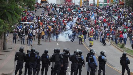  Honduras: Tercer día de protestas de médicos y profesores  