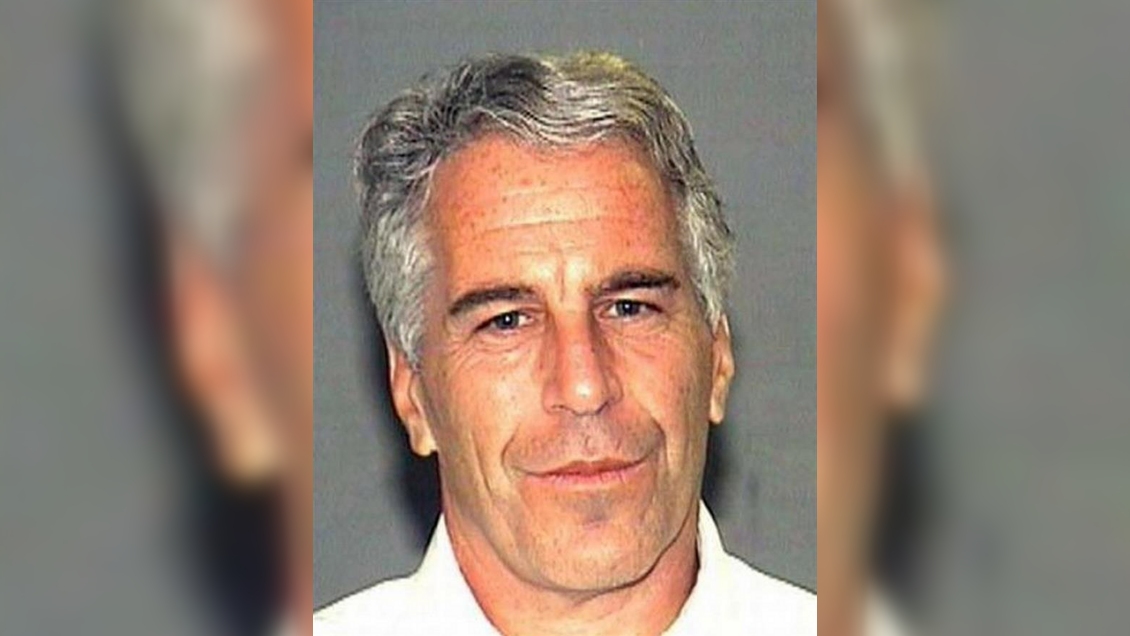 El magnate Jeffrey Epstein fue encontrado herido y semi inconsciente en su celda