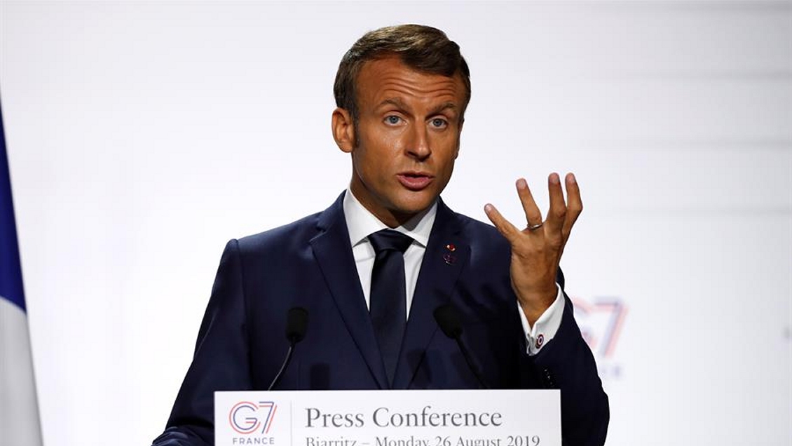 Macron: Macron: