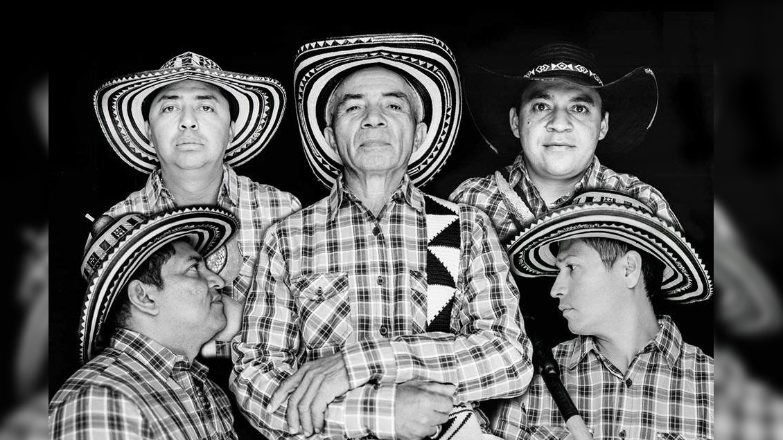 El folclore colombiano de Los Gaiteros de San Jacinto gira por Chile