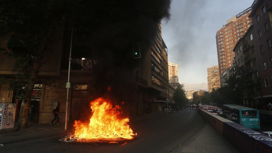 Gobierno decretó Estado de Emergencia tras manifestaciones por alza del transporte público