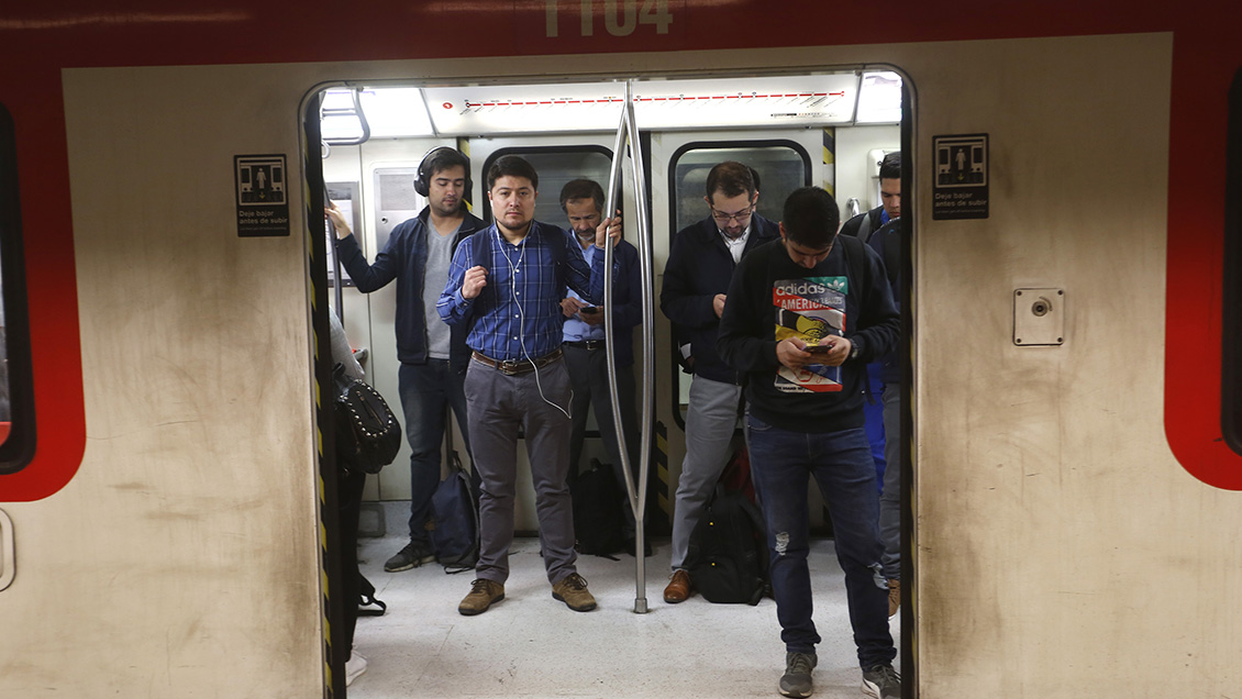 La Línea 1 del Metro volverá a abrir sus puertas parcialmente este martes La Línea 1 del Metro volverá a abrir sus puertas parcialmente este martes