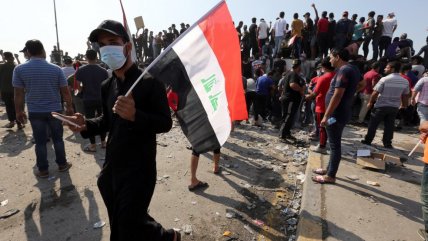  Manifestantes acampan en plazas de Bagdad durante protestas  