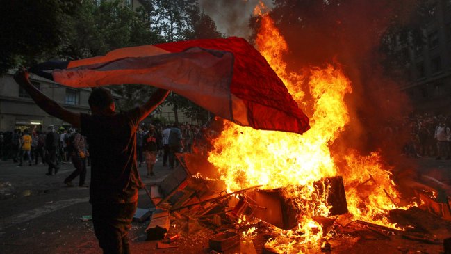 Piñera renueva su gabinete para enfrentar la crisis social