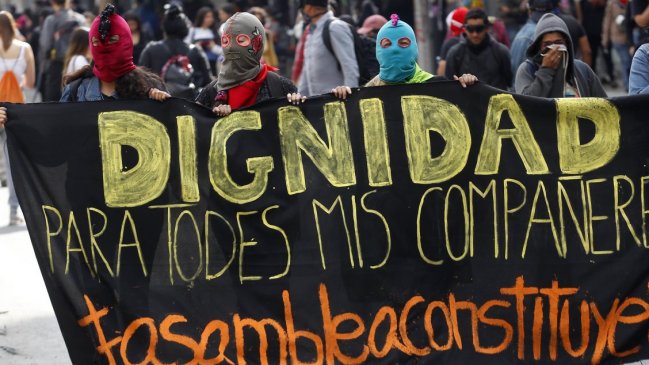 Human Rights Watch denunció violencia sexual de Carabineros contra las mujeres