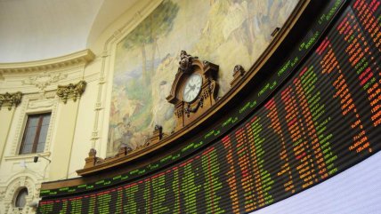  Ex superintendente: Central busca aplacar pánico en mercado cambiario  