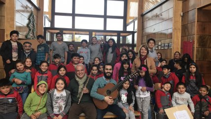  Dúo Ensamble La Folia cautivó a estudiantes de Chiloé  
