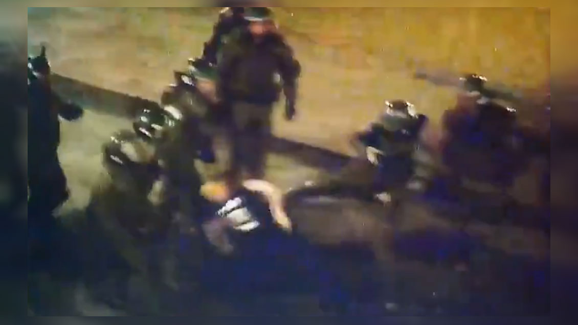 Defensa de carabineros pide pasar al tribunal militar caso de violencia en Plaza Ñuñoa Defensa de carabineros pide pasar al tribunal militar caso de violencia en Plaza Ñuñoa