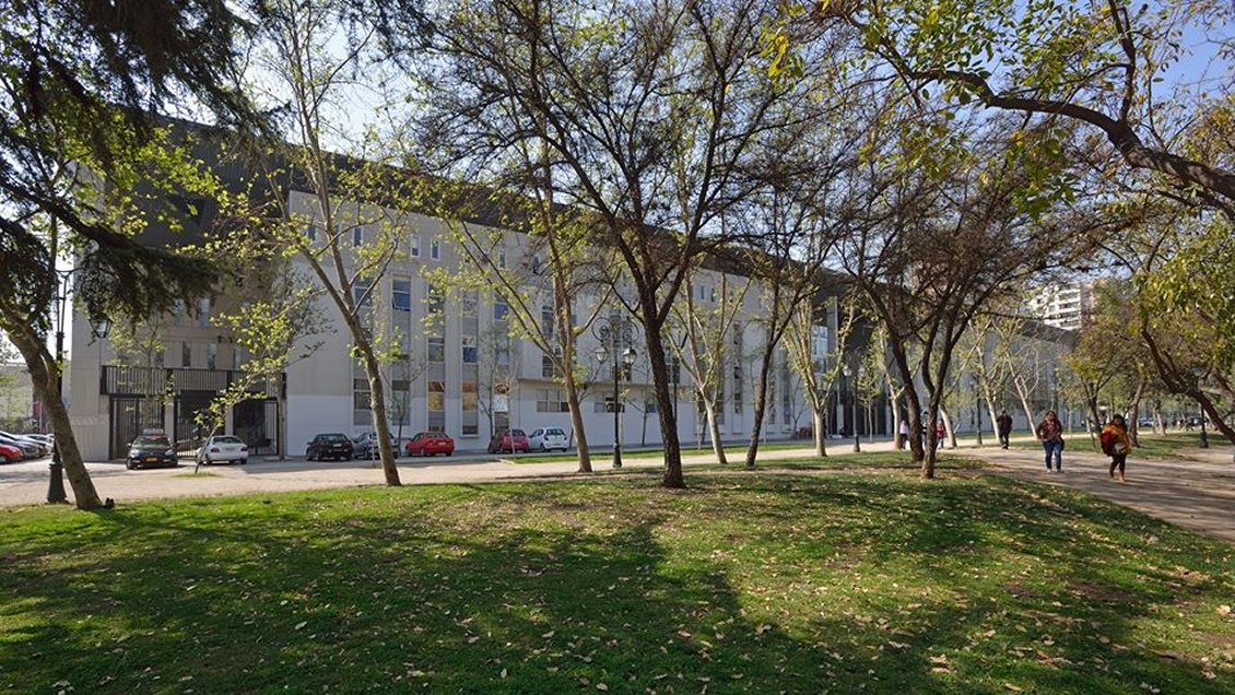 Universidad Central declara primera cuarentena preventiva total en todos sus campus de las regiones Metropolitana y de Coquimbo Universidad Central declara primera cuarentena preventiva total en todos sus campus de las regiones Metropolitana y de Coquimbo