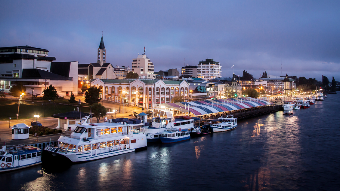 Valdivia iluminará sus calles con tecnología LED para ahorro y eficiencia Valdivia iluminará sus calles con tecnología LED para ahorro y eficiencia