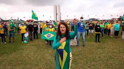   Adherentes de Bolsonaro protestaron contra el confinamiento por Civod-19 