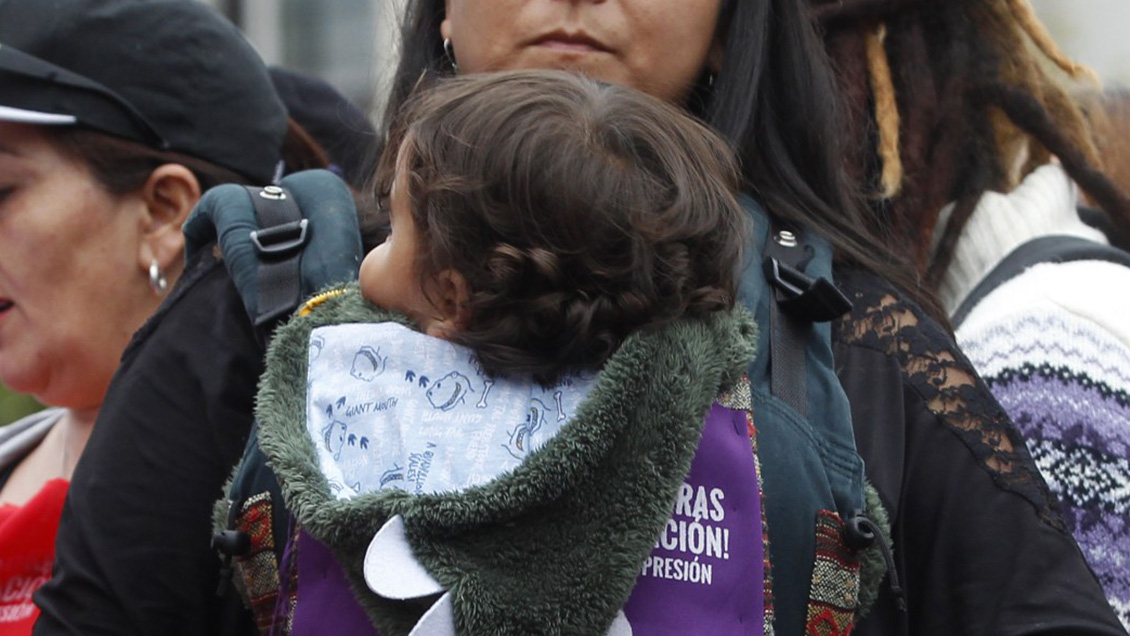 Postnatal de emergencia: Presidenta del Senado pide patrocinio del Gobierno