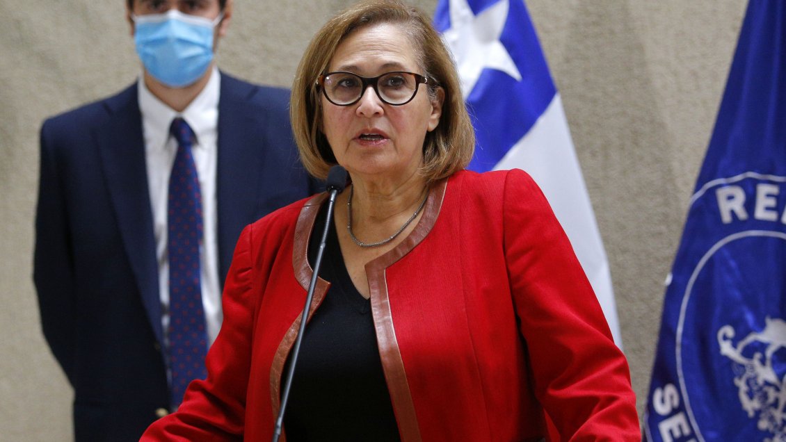 Chile Vamos planteó inquietud tras dichos de la presidenta del Senado por postnatal de emergencia