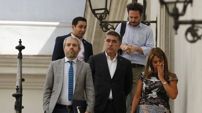 Recriminaciones en Chile Vamos por retiro de fondos: 