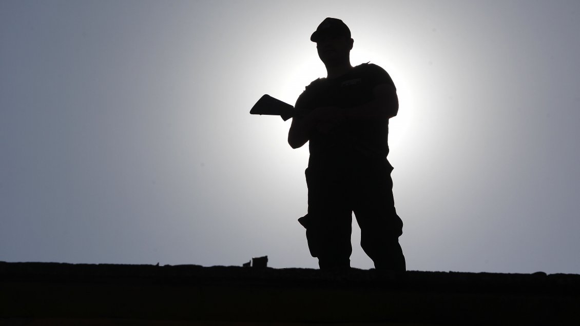 Gendarme fue detenido con un globo de marihuana en Concepción