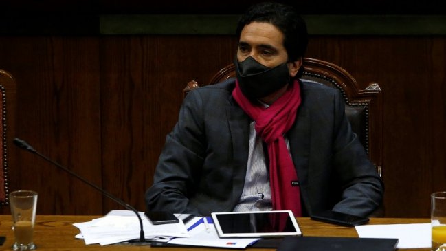 Briones llamó a senadores a 