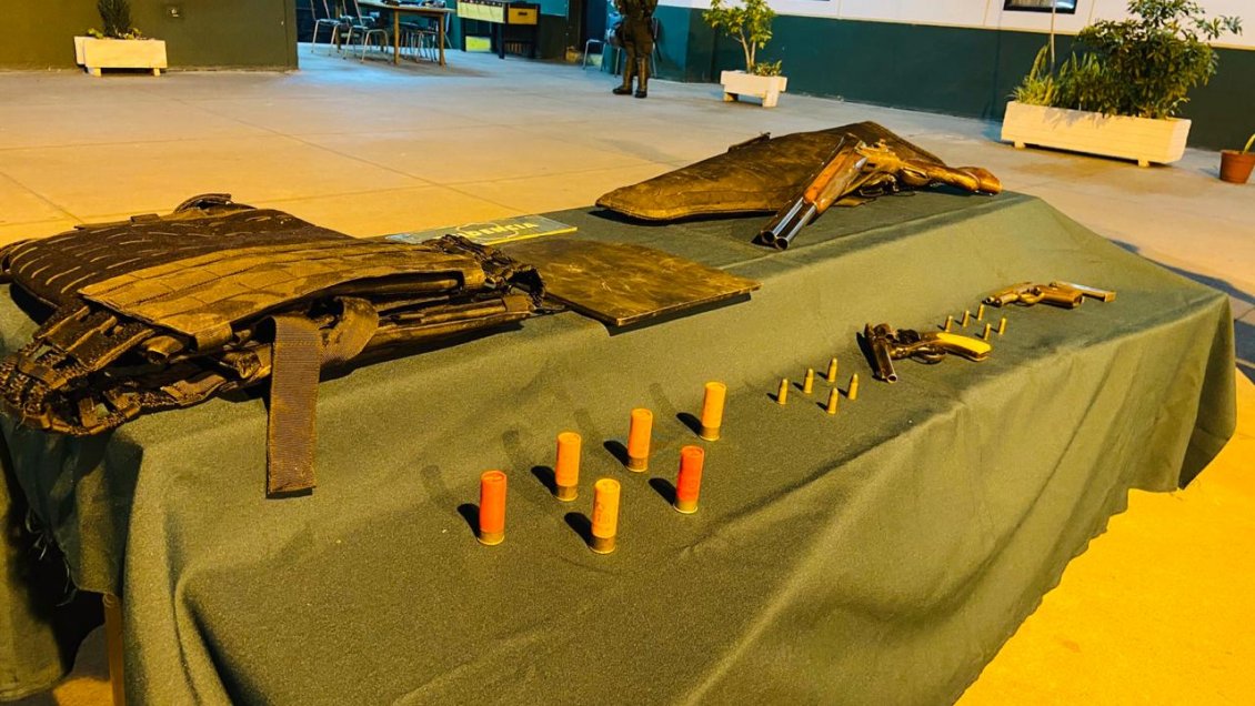 Detienen a hombre con armas, municiones y chaleco antibalas en paralelo a la Cuenta Pública Detienen a hombre con armas, municiones y chaleco antibalas en paralelo a la Cuenta Pública
