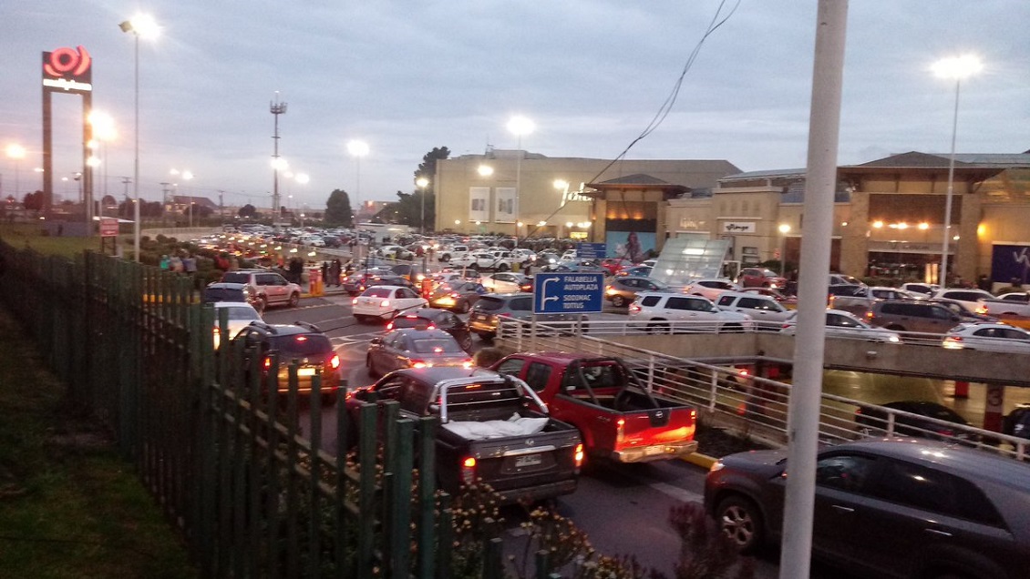 Alcalde de Talcahuano pide cerrar el mall de su comuna en la previa del inicio del cordón sanitario Alcalde de Talcahuano pide cerrar el mall de su comuna en la previa del inicio del cordón sanitario