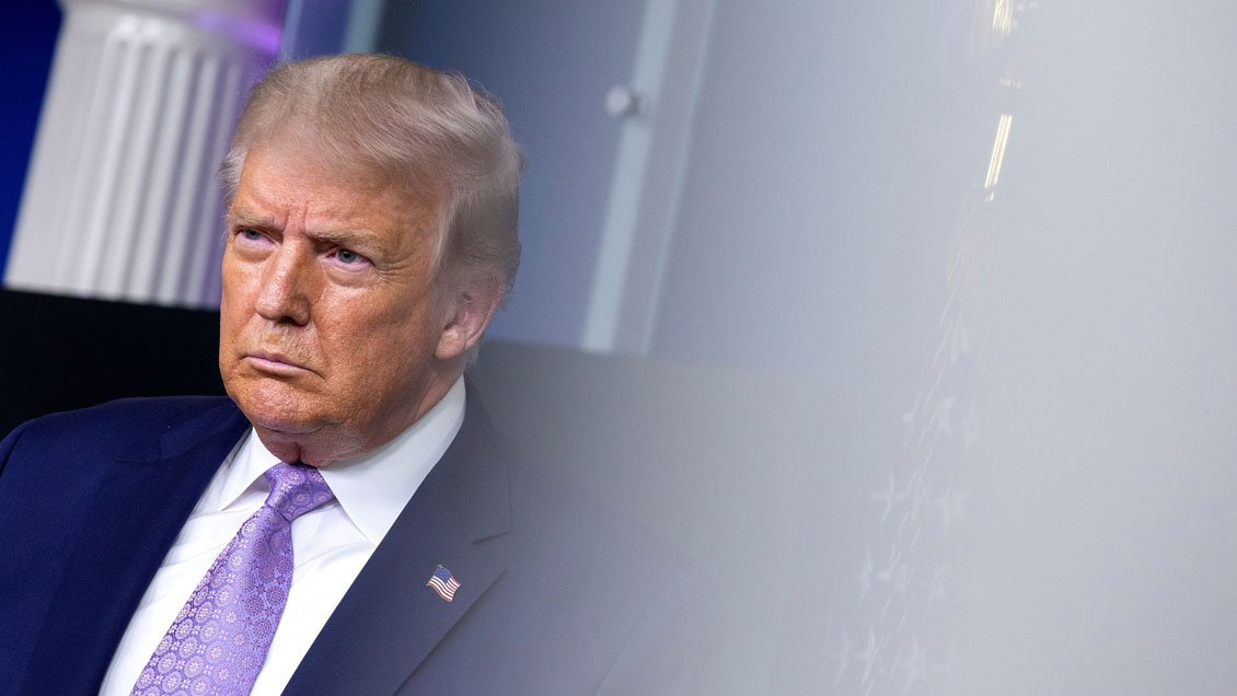 Trump insiste en que el coronavirus 