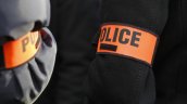 Un hombre armado retiene a varias personas en un banco de Francia Un hombre armado retiene a varias personas en un banco de Francia