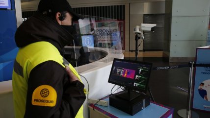  Con estrictas medidas sanitarias: Costanera Center reabrió tras cinco meses  