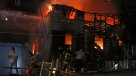 Incendio consumió totalmente una casona de Valparaíso Incendio consumió totalmente una casona de Valparaíso
