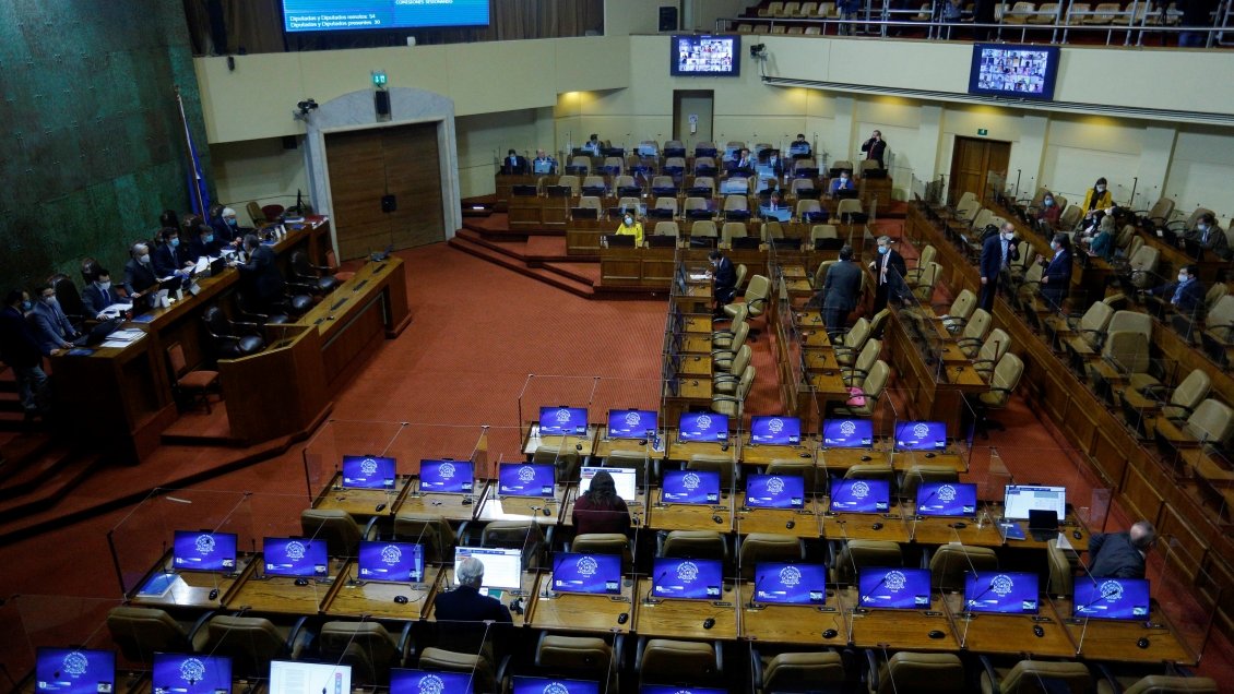 Diputados aprobaron proyecto del Gobierno sobre sueldo mínimo Diputados aprobaron proyecto del Gobierno sobre sueldo mínimo