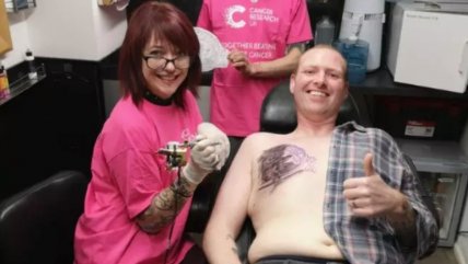 Hombre se tatuó sostén en el pecho para recaudar fondos contra cáncer de mama    Hombre se tatuó sostén en el pecho para recaudar fondos contra cáncer de mama