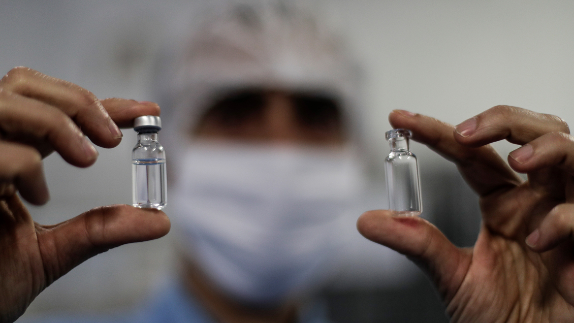 La vacuna de Oxford contra el Covid genera respuesta inmune en ancianos