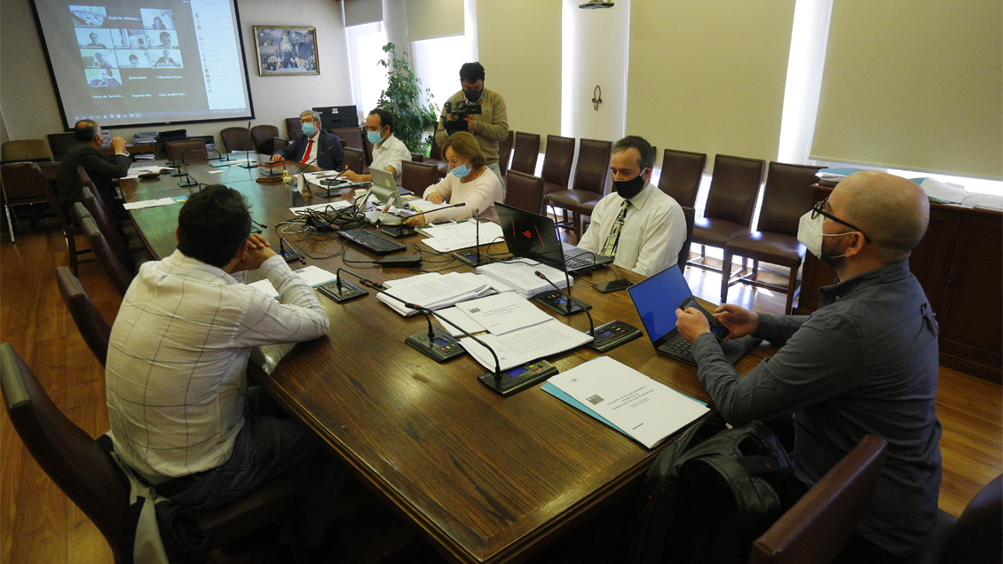 Diputados acuerdan sesión secreta para tratar 