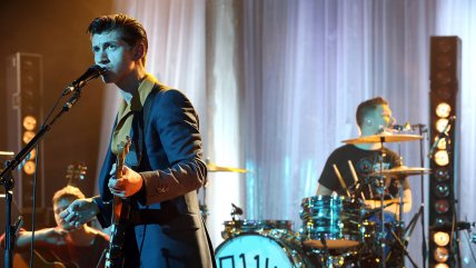   Arctic Monkeys lanza 