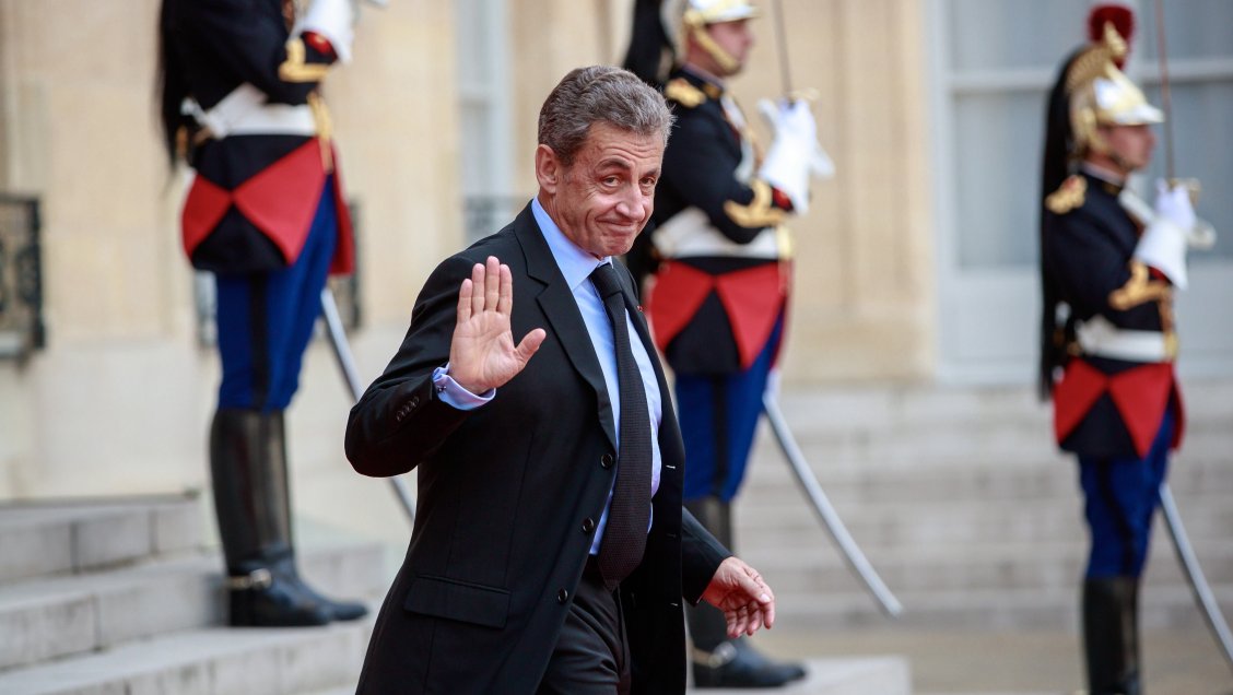 Sarkozy se sienta en el banquillo en el primero de los juicios en su contra Sarkozy se sienta en el banquillo en el primero de los juicios en su contra