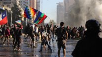 Nuevas protestas e incidentes se registran en la Alameda Nuevas protestas e incidentes se registran en la Alameda