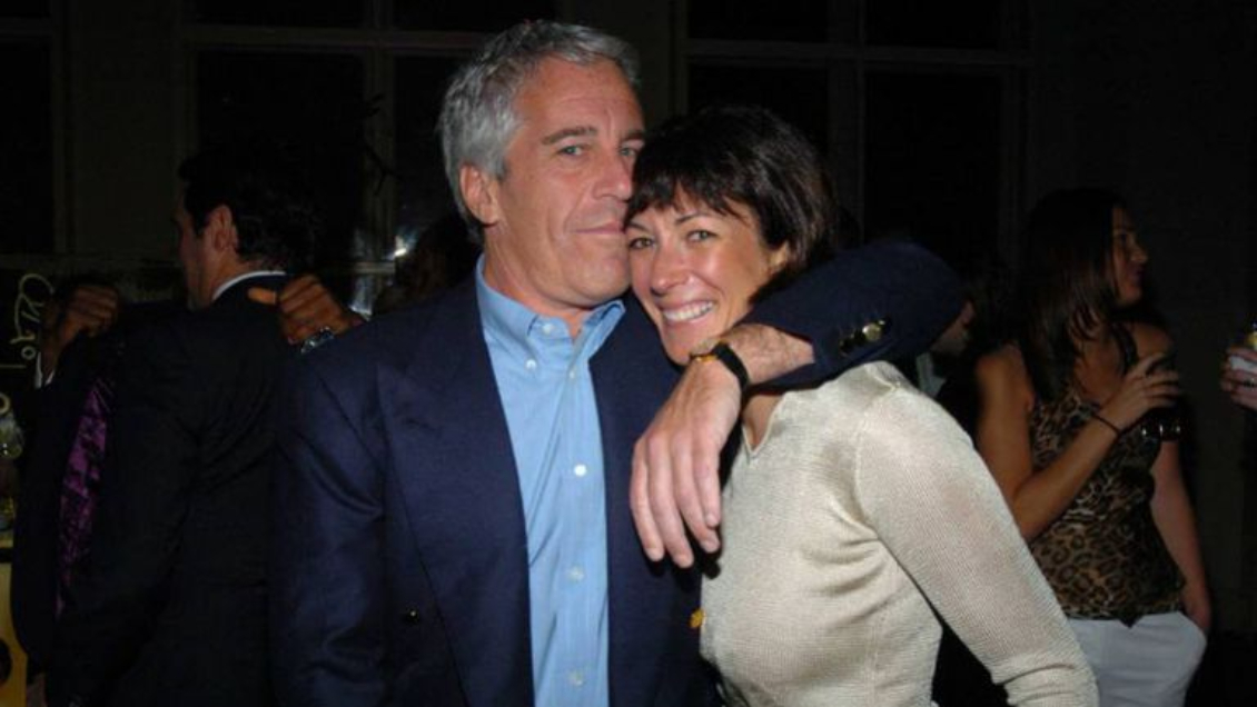 Ghislaine Maxwell, ex novia de Jeffrey Epstein, seguirá en prisión tras negarle una jueza salir bajo fianza